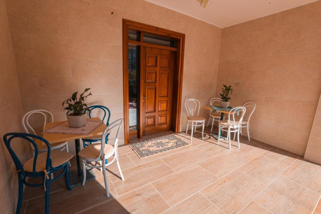 Albergue Nana Vlorë Exterior foto