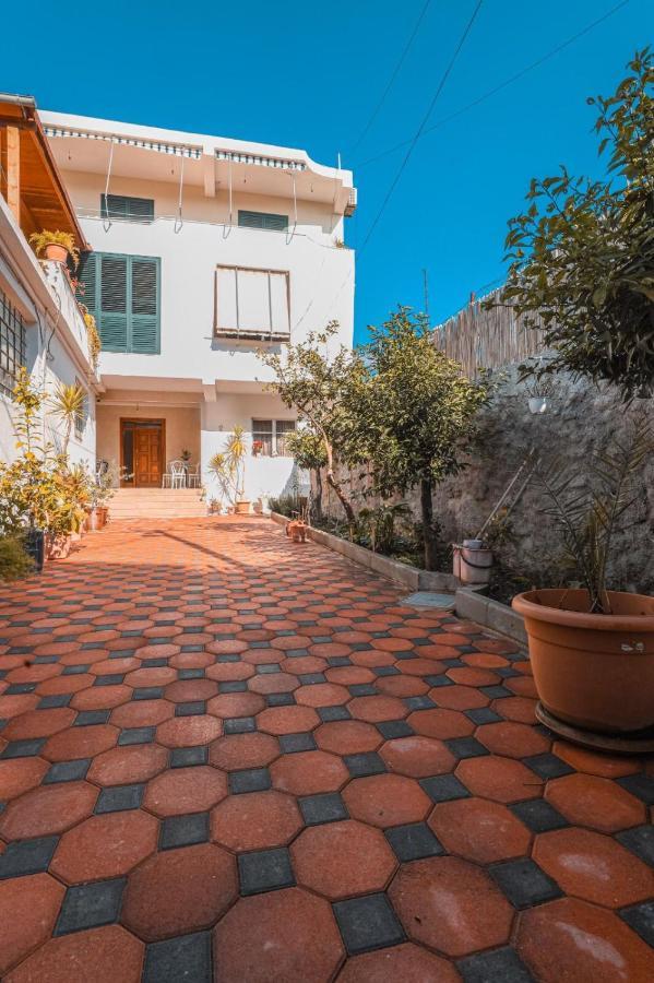 Albergue Nana Vlorë Exterior foto